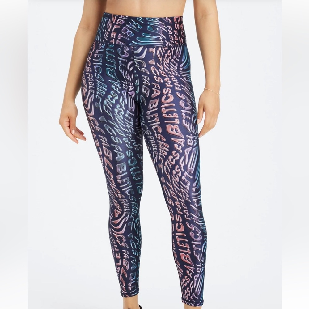Fabletics Ultra High-Waisted Shine 7/8 Legging - Picture 2 of 6